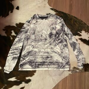 Women’s Size L Large Mossy Oak Grey and White Fishing Shirt